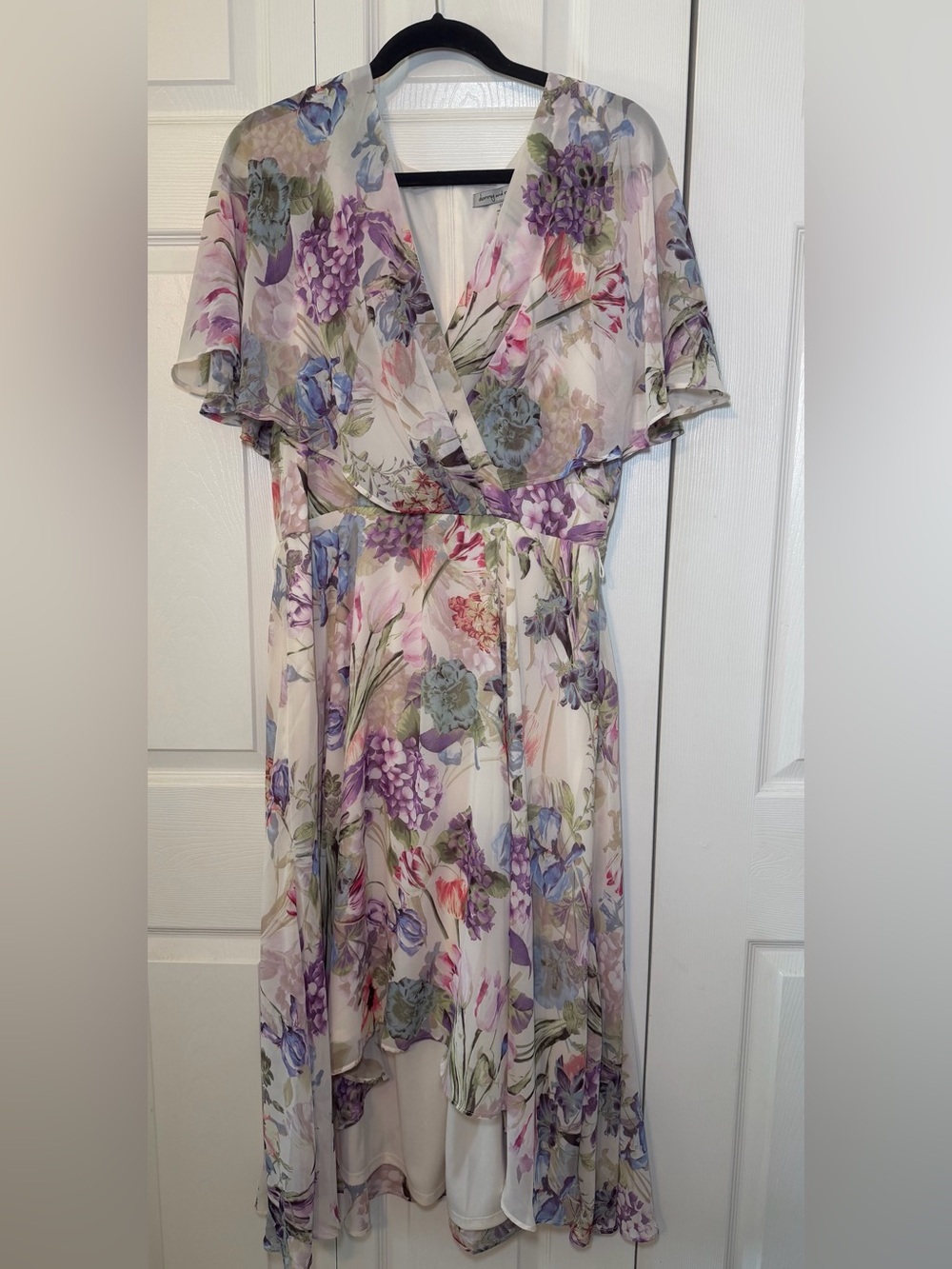 Danny & Nicole Midi Floral Cream/Lavender Womens Dress size 18